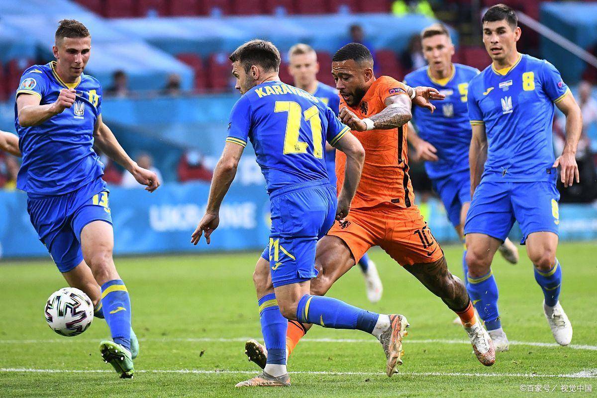 塞尔维亚中锋使出绝技帮助球队逆转比赛