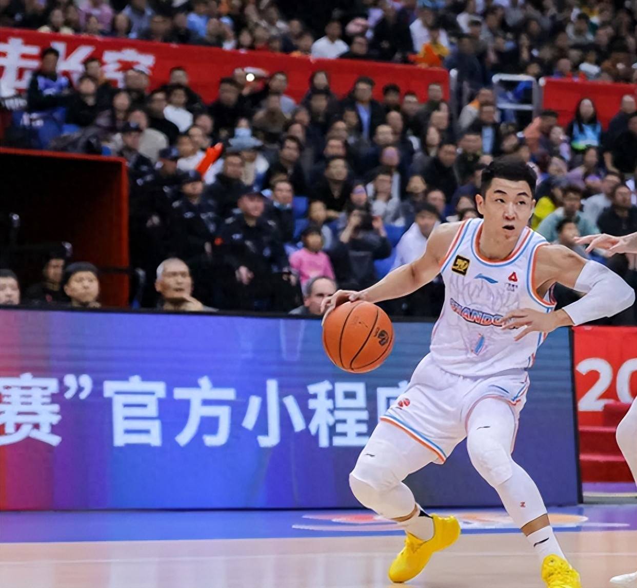 关于山东男篮实现大逆转，惊险击败对手的信息