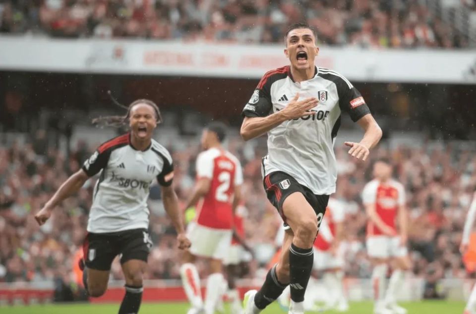 拜仁慕尼黑大将考虑转会英超豪门