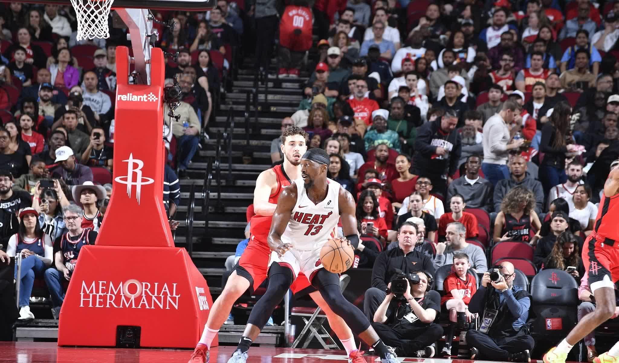 热火球员间传出矛盾，团队协作受影响的简单介绍