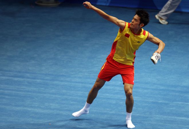 包含震撼！林丹在网球赛场险胜对手！的词条