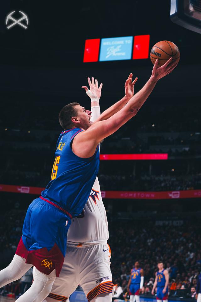 约基奇绝杀时刻，刷新队史纪录点燃赛场，步行者迎来胜利！