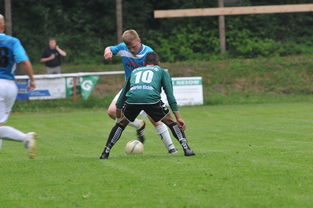 败北首场状态出色，利物浦观众沸腾！C罗重返赛场再创辉煌时刻